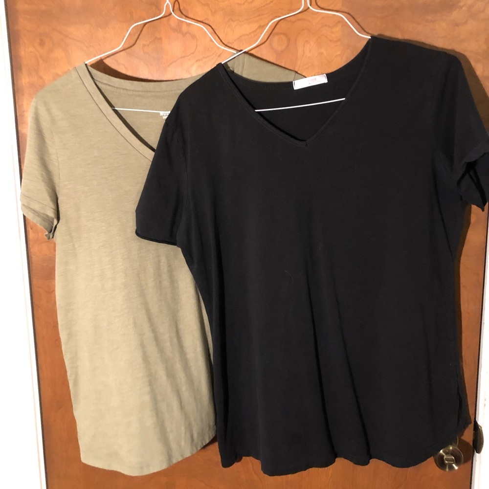 V-Neck T-Shirts